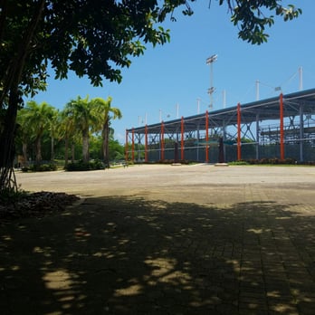 Parque Central - Parks Near Me
