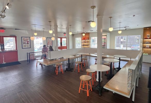 Jeni's Splendid Ice Creams by null