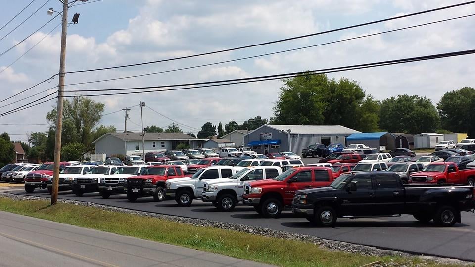MIKE’S AUTO SALES Updated August 2024 1664 Fairfield Pike, Shelbyville, Tennessee Car