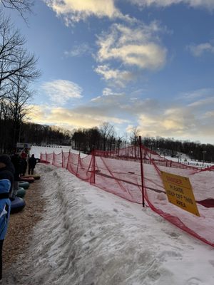 Campgaw Mountain Ski Area by null