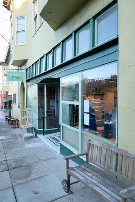 Le Marché Cezanne by null