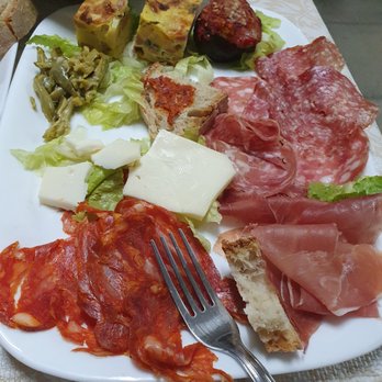 Lido La Carioca - Italian Near Me - Nicotera, VV