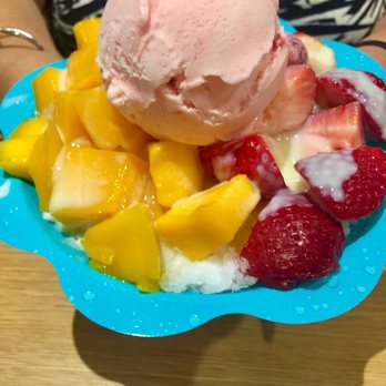 Juicy Box - Medium Mango & Strawberry Milk Shaved Ice - Taiwanese Near Me - Houston, Texas Juicy Box - Medium Mango & Strawberry Milk Shaved Ice - Taiwanese Near Me - Houston, Texas
