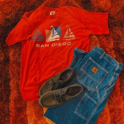 Late Bloomer Vintage Boutique - Vintage T shirts and Denim