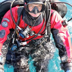 LA Scuba Diving - GUE Recreational and Technical Dive Courses with L. A. SCUBA DIVING - LA's Leader in Dive Training. 818-749-3483