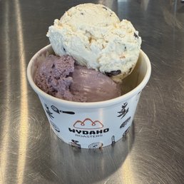 Split scoop ice cream