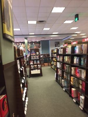 Barnes & Noble by null
