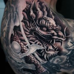 Black and grey Dragon