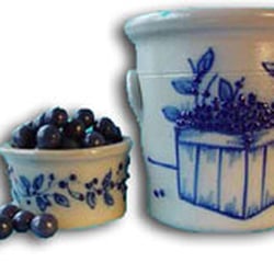 Salmon Falls Stoneware - The classic blueberry basket! *love!*