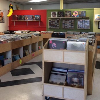 D & J Records - Vinyl Records Near Me - Dunedin, Florida