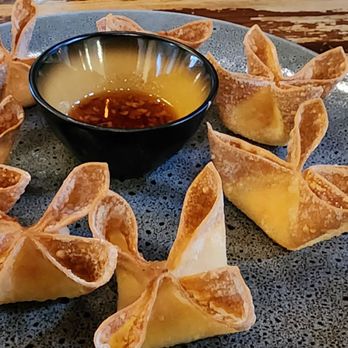 Kin Long Beach - Rangoons - Thai Near Me - Long Beach, California