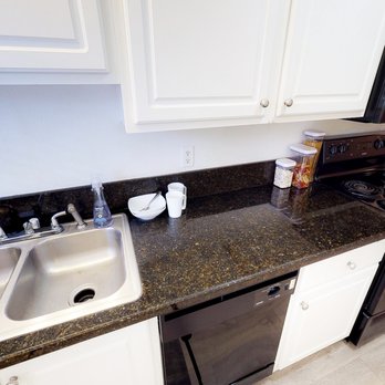 Capri Eugene - Apartments Near Me - Eugene, Oregon
