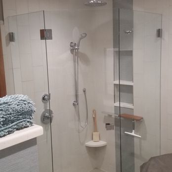 C. D. Michaels - Splendor Elite Neo Angle Shower Enclosure - Shades & Blinds Near Me - Bedford Heights, Ohio