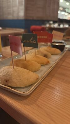 Catira | Venezuelan Kitchen & Cocktails by null