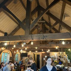 Woodfire Kitchen - Atmosphere