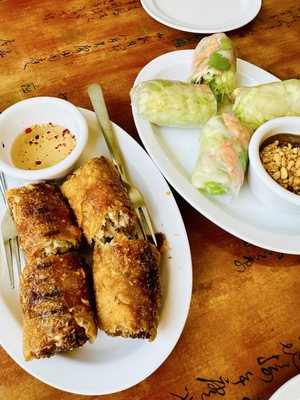 Simplee Pho by null