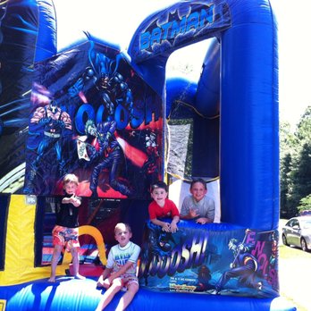 The Moonbounce Man - Best experience ever!!! Look at those happy kids! - Party & Event Planning Near Me - Fairfax, Virginia