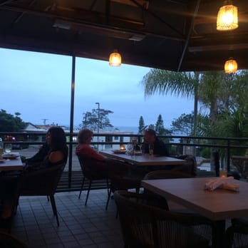 Beeside Balcony - Peak of ocean view makes the date night or family or biz dinner special. - Mediterranean Near Me - Del Mar, California