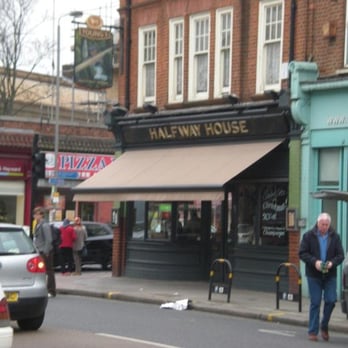 Halfway House - Halfway House - Pubs Near Me - London, XGL