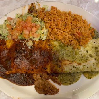 Chuy's - Vegan Burrito with 2 different sauces - Bars Near Me - Pembroke Pines, Florida