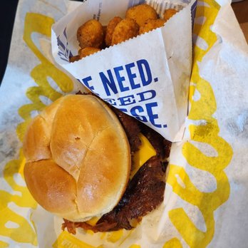 Culver's - Burger with cheese curds - Fast Food Near Me - Orlando, Florida Culver's - Burger with cheese curds - Fast Food Near Me - Orlando, Florida