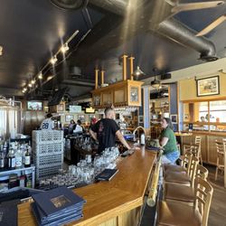 Belmont Brewing - Inside