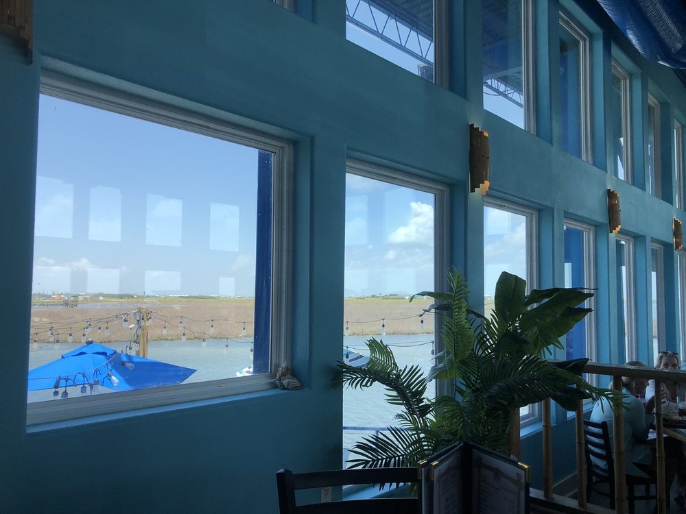 Paradise Key Dockside Bar & Grill