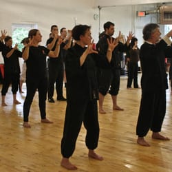 Wu Xing Martial Arts - Qigong with masters from China