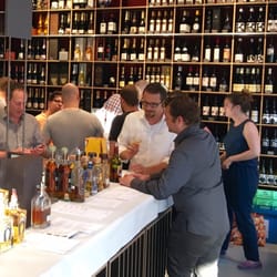 Paul Ullrich - Fast jeden Monat findet bei Paul Ullrich eine Degustation statt, hier waren es Tequilla und Mezcal. Jedes Mal ein Erlebnis.