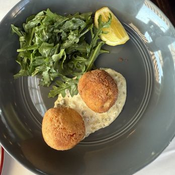 Red Hat on the River - Seafood Near Me - Irvington, New York