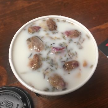 Hojas Tea House - Quiet Primrose - smells enchanting - Desserts Near Me - Long Beach, California Hojas Tea House - Quiet Primrose - smells enchanting - Desserts Near Me - Long Beach, California