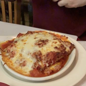 Ignotz's Ristorante - Lasagna with spicy marinara - Italian Near Me - Chicago, Illinois