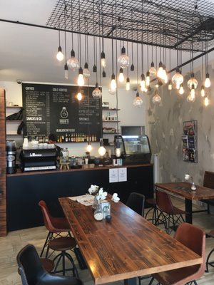 Lulus Coffee & Co by null