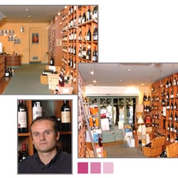 La Cave Spirituelle - vue intérieure de la cave spirituelle cave à vins spiritueux