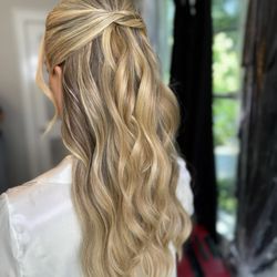 Marie Robinson salon