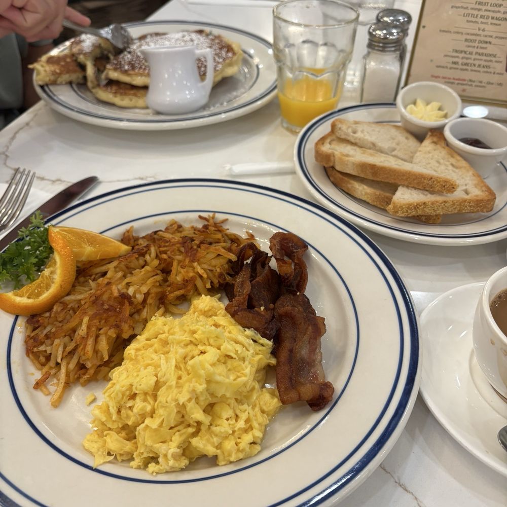 Large portions and my son loved the blueberry pancakes! Large portions and my son loved the blueberry pancakes!