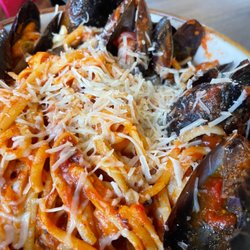 Kenny's Korner Restaurant - Spicy mussel pasta