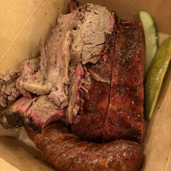 Noah's BBQ - Beef brisket, ribs, and sausage - Barbeque Near Me - Braintree, Massachusetts