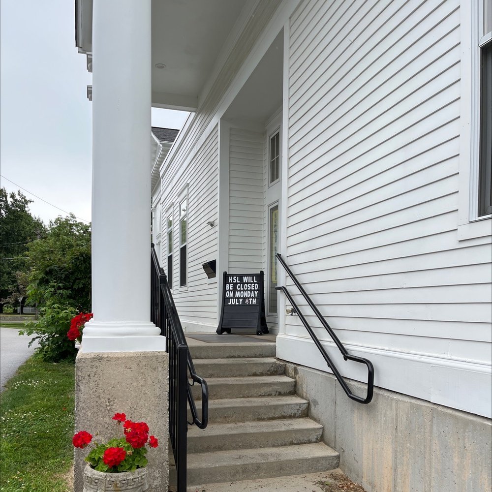 HOLLIS SOCIAL LIBRARY 2 Monument Sq, Hollis, New Hampshire
