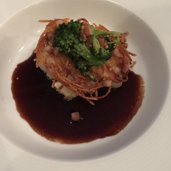 Solera - Perfectly cooked Opah. Delicious! - Lounges Near Me - Honolulu, Hawaii