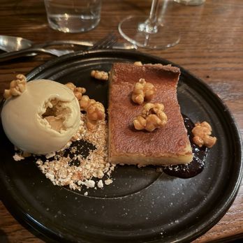 Salazar - Warm butter cake - New American Near Me - Cincinnati, Ohio