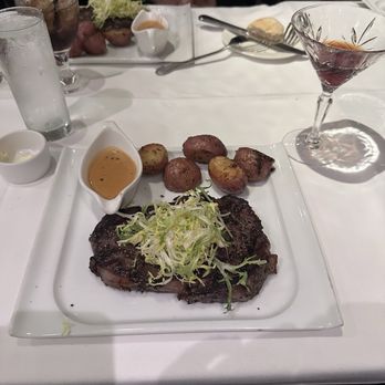 Bistango in Irvine - American Near Me - Irvine, California
