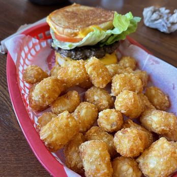 Grap's Burgers & Brews - Chez Grap - Burgers Near Me - Belle Fourche, South Dakota