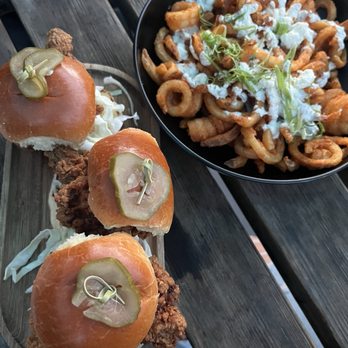 Darling Aviary - Chirping Chicken Sliders and Sparrow Fries - Bars Near Me - Sacramento, California