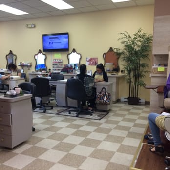 Nails Touch - Nail Salons Near Me - East Brunswick, New Jersey