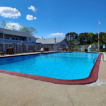 Cape Sands Inn - Hotels Near Me - West Yarmouth, Massachusetts Cape Sands Inn - Hotels Near Me - West Yarmouth, Massachusetts
