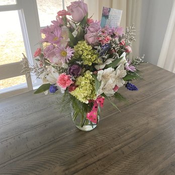 Flowers By Laney - "Full of love" bouquet that we ordered her with a hand written card. The hand written card gave the flowers a more personal touch! - Florists Near Me - Shrewsbury, Pennsylvania Flowers By Laney - "Full of love" bouquet that we ordered her with a hand written card. The hand written card gave the flowers a more personal touch! - Florists Near Me - Shrewsbury, Pennsylvania