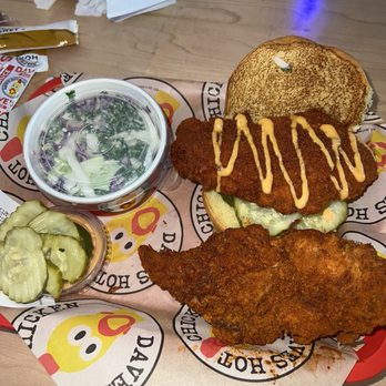 Dave's Hot Chicken - #Dave's #3: 1 Tender & 1 Slider w/ Fries hot - Chicken Shop Near Me - Vancouver, Washington Dave's Hot Chicken - #Dave's #3: 1 Tender & 1 Slider w/ Fries hot - Chicken Shop Near Me - Vancouver, Washington