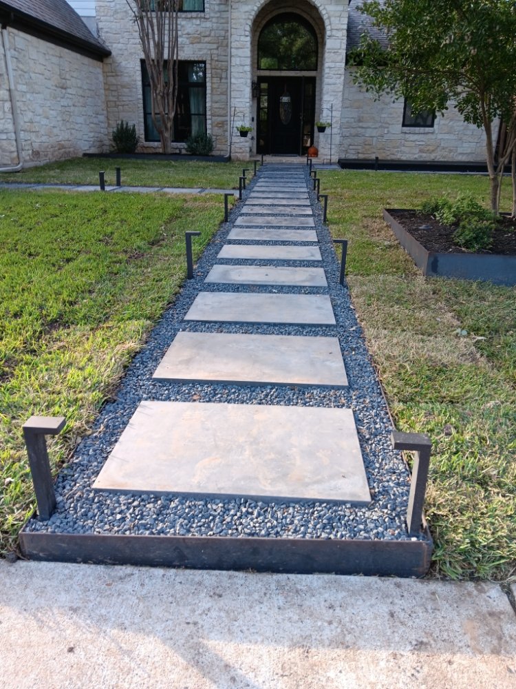 Slide of Rubén Landscaping & Construction