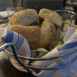Steam Restaurant & Bar - Warm bread basket